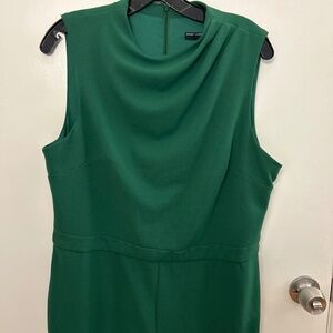 Green Jumpsuit with Pockets 16
